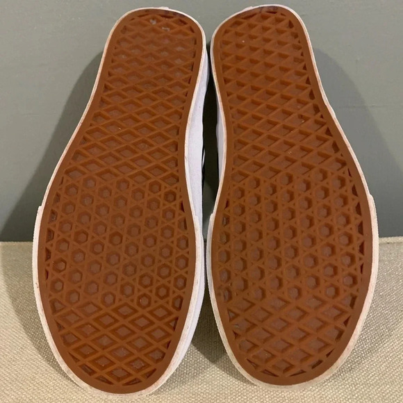 Vans Classic Slip On Crew Checkerboard Red
VN04BV31IW Skate Shoes - Picture 7 of 7